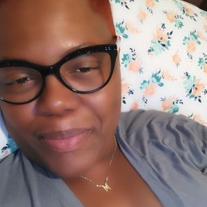 Meet your Posher, Marie